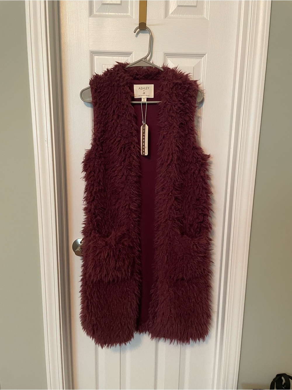 Ashley By 26 International Burgundy Faux Fur Sleeveless Long Vest
